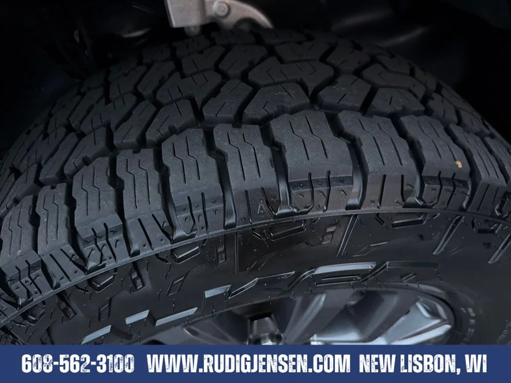 Used 2019 Blue Ford XLT image 27