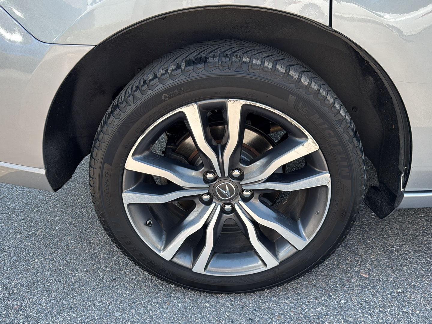 Used 2019 Lunar Silver Metallic Acura w/Advance/Entertainment Pkg image 15
