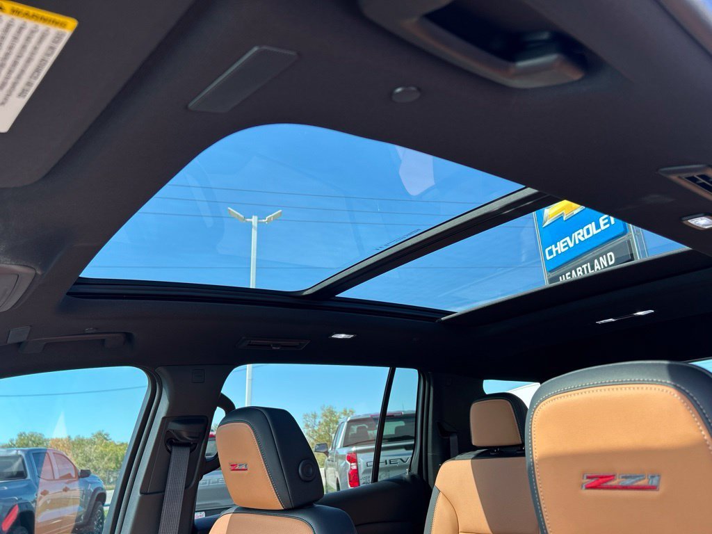 2027 Chevrolet Traverse Z71 - Photo 21