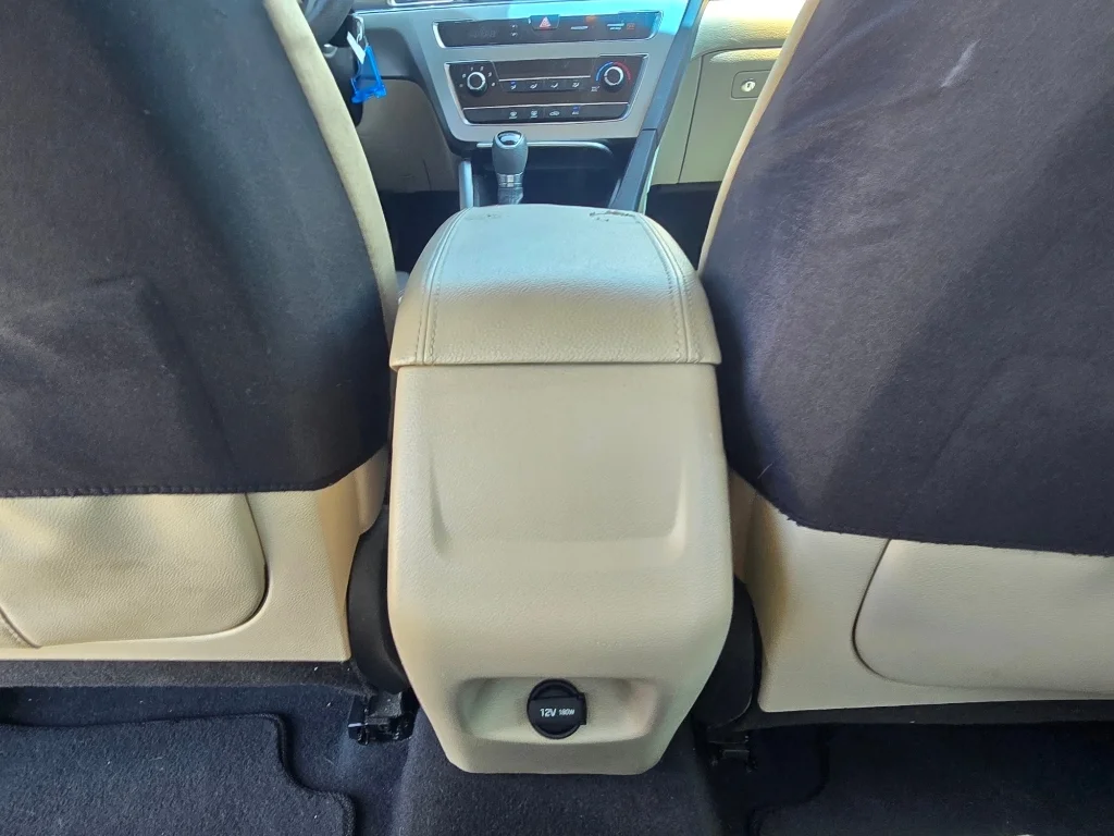 Used 2015 Quartz White Pearl Hyundai 2.4L SE image 28