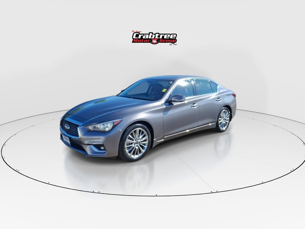 Used 2023 Gray INFINITI LUXE image 4