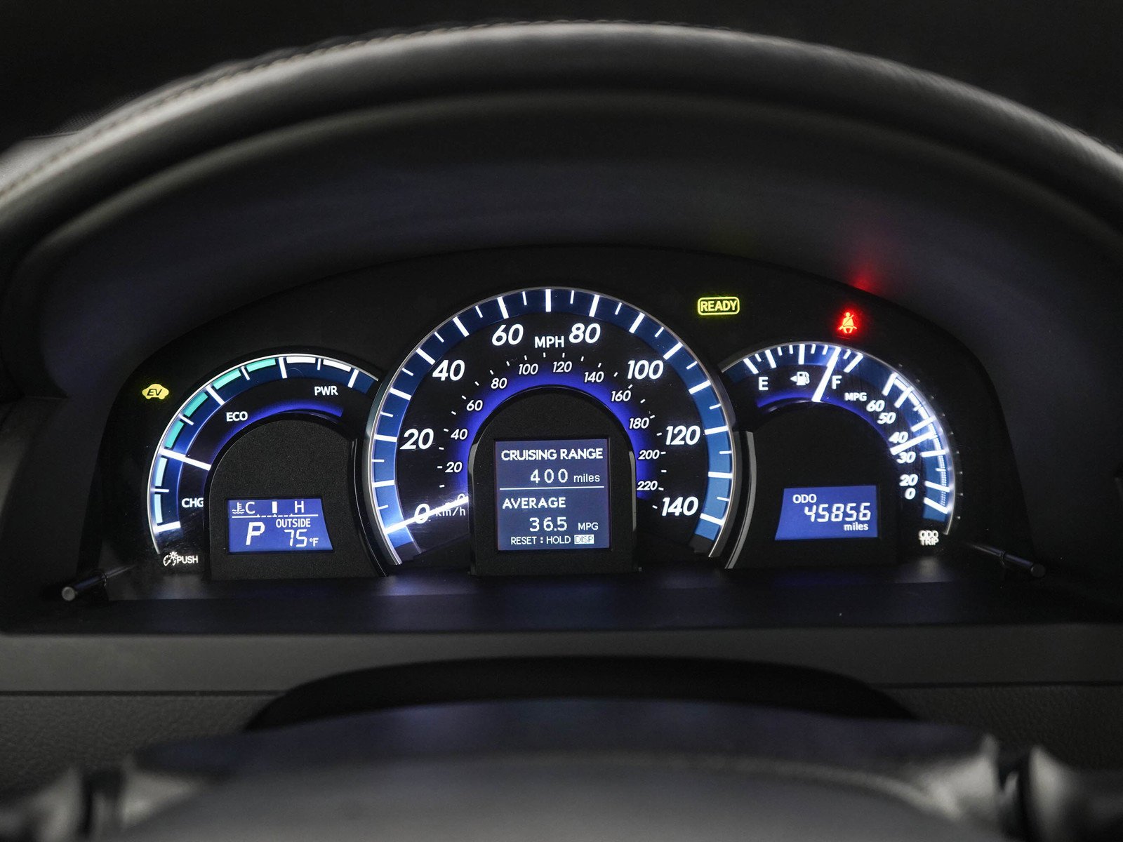 Used 2014 Creme Brulee Mica Toyota 4dr Sdn XLE (Natl) *Ltd Avail* image 23
