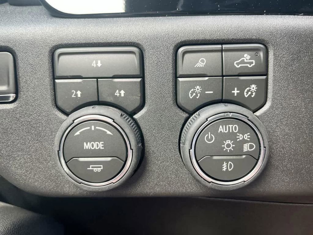 2026 Chevrolet Silverado 3500 HD LT - Photo 23