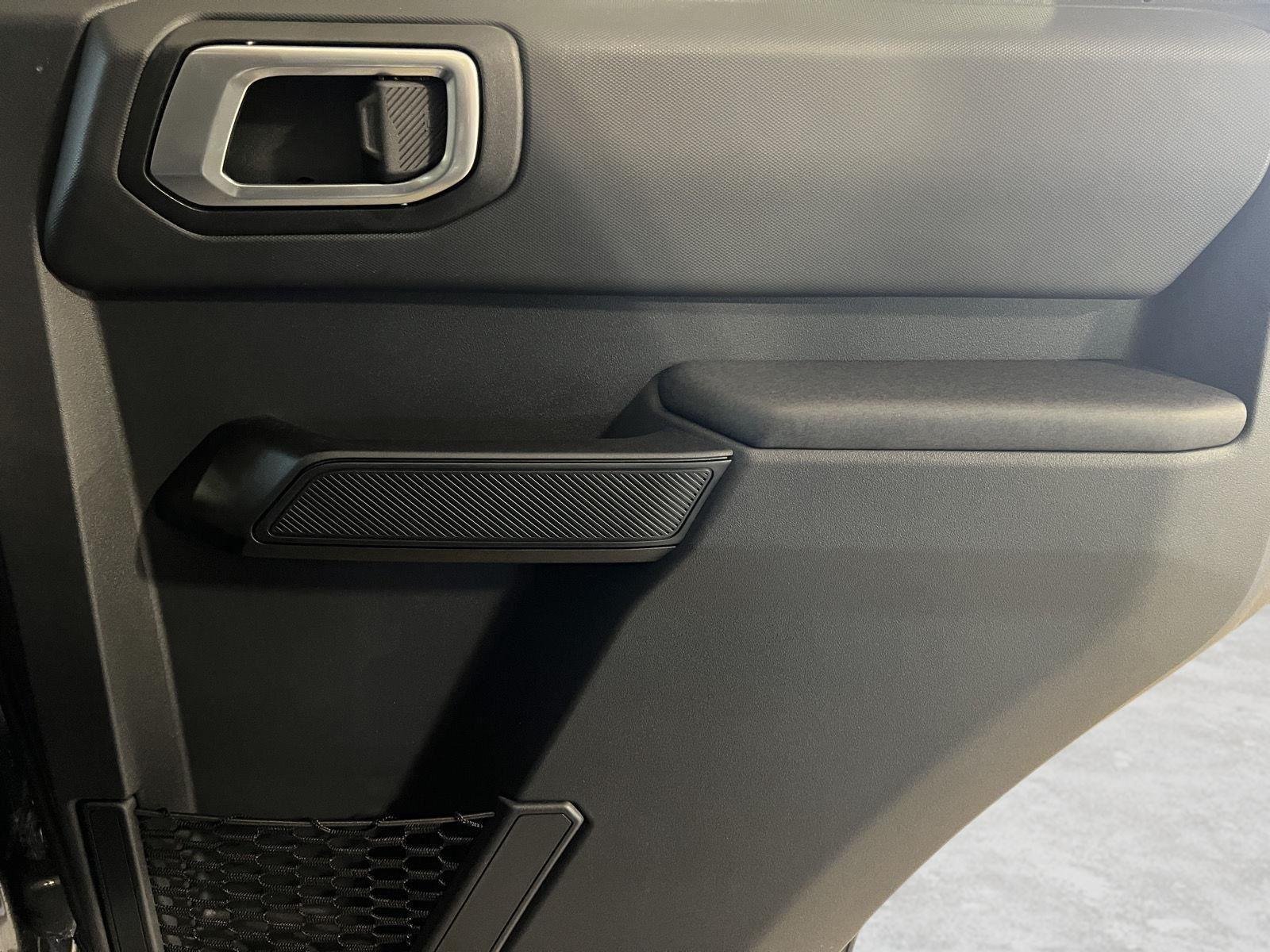 New 2026 Carbonized Gray Metallic Ford Big Bend image 16