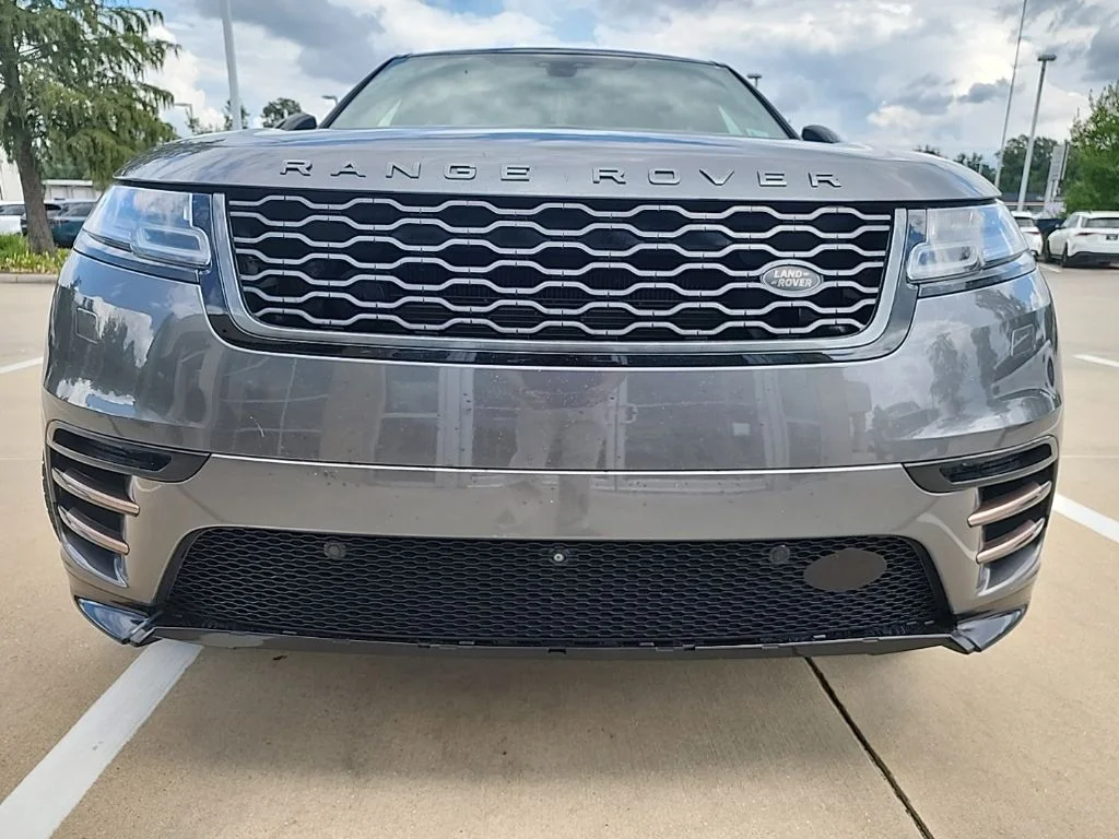Used 2018 Gray Land Rover First Edition image 3