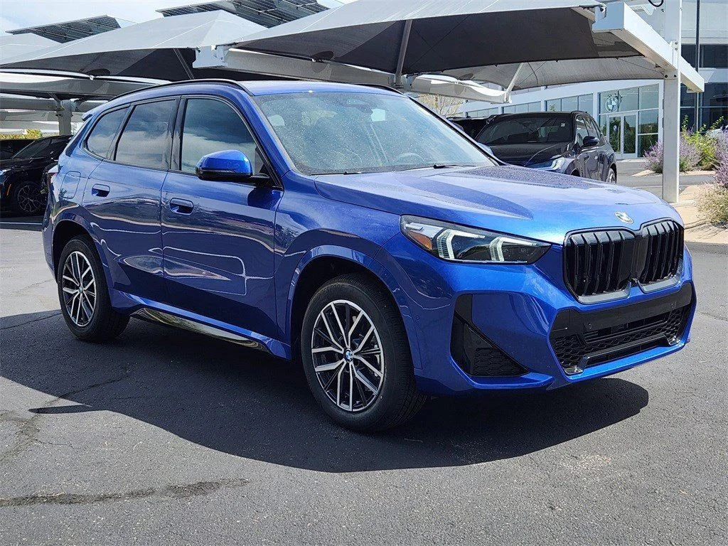 Certified Used 2026 Portimao Blue Metallic BMW xDrive28i image 5