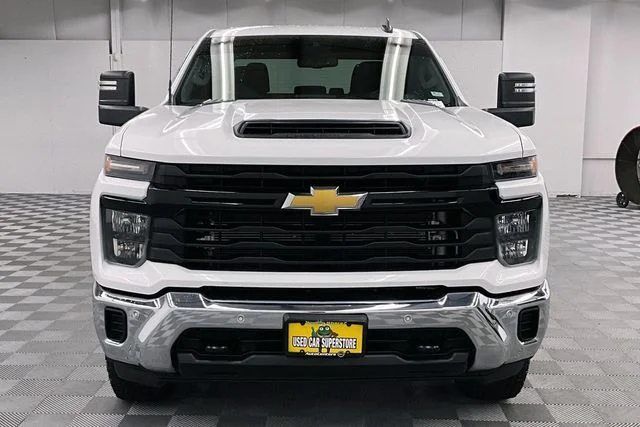 Used 2025 Summit White Chevrolet Work Truck image 4