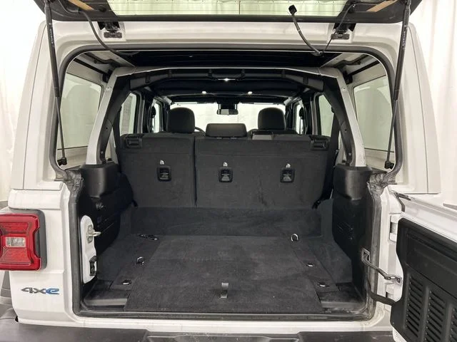 Used 2024 White Jeep Rubicon 4xe image 7