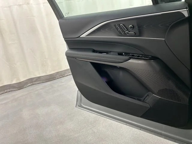 2026 Cadillac LYRIQ Sport - Photo 17