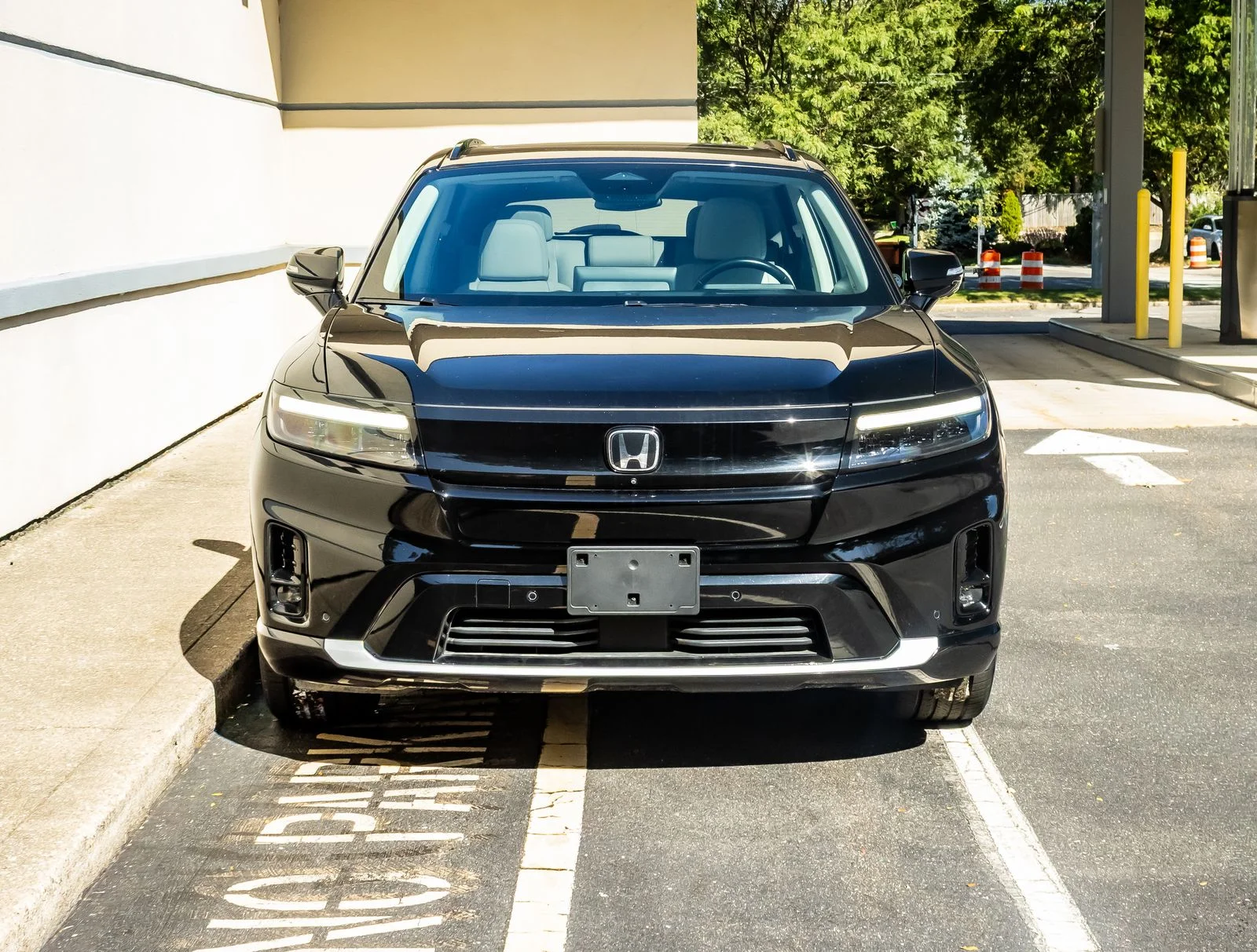 Used 2024 Black Honda Elite image 2