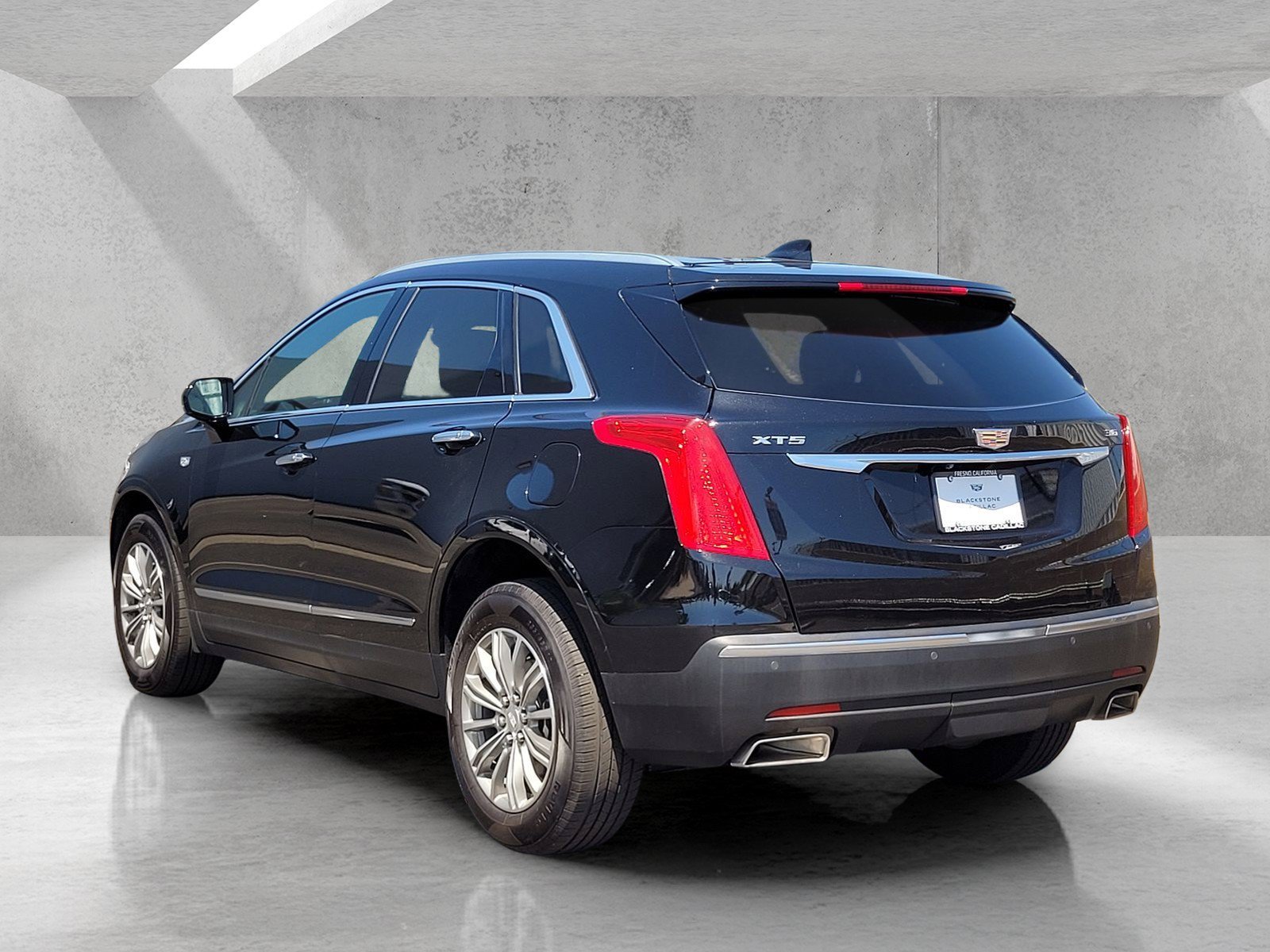 Used 2017 STELLAR BLACK METALLIC Cadillac Luxury FWD image 6