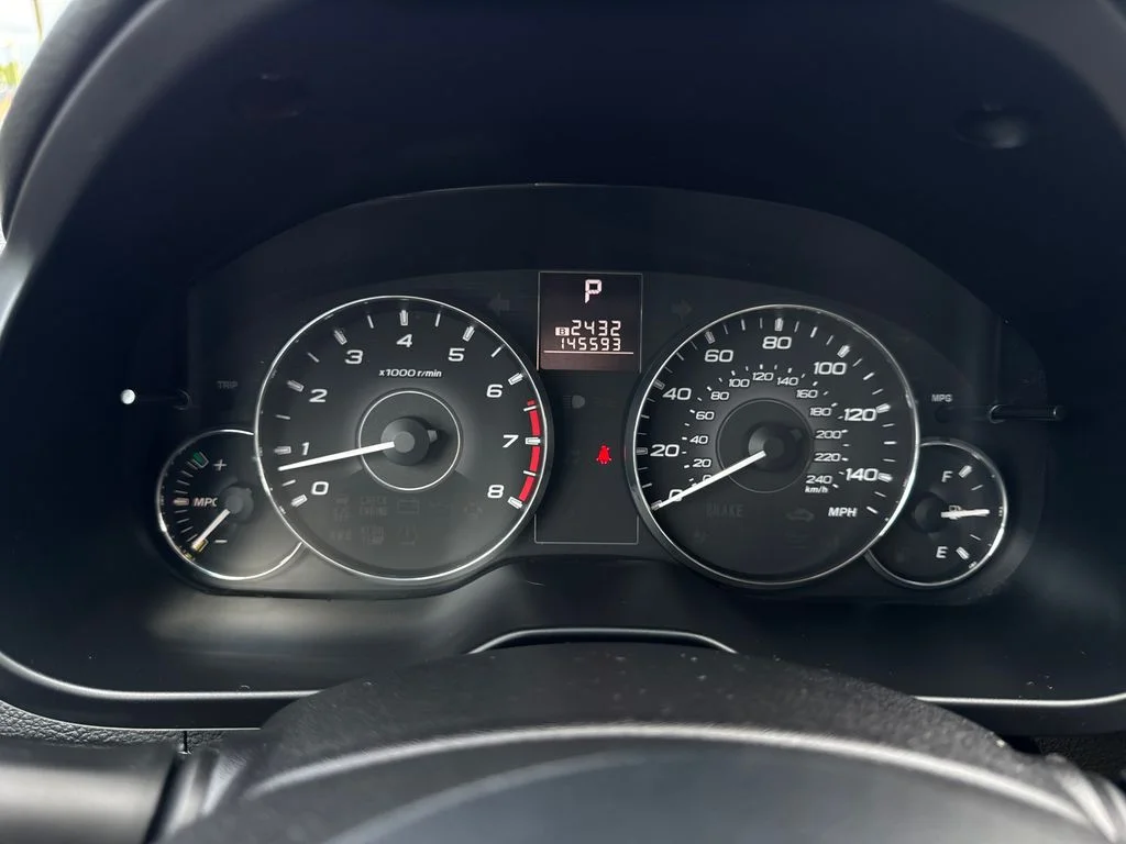 Used 2011 Silver Subaru 2.5i Premium image 16