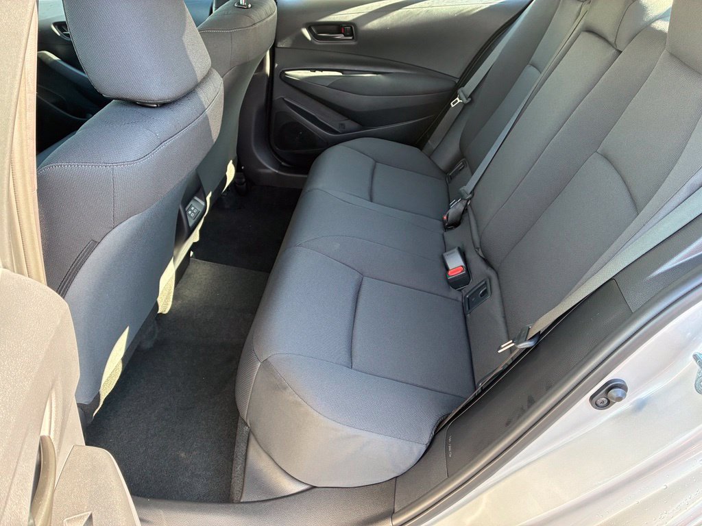 New 2027 Classic Silver Metallic Toyota LE image 27