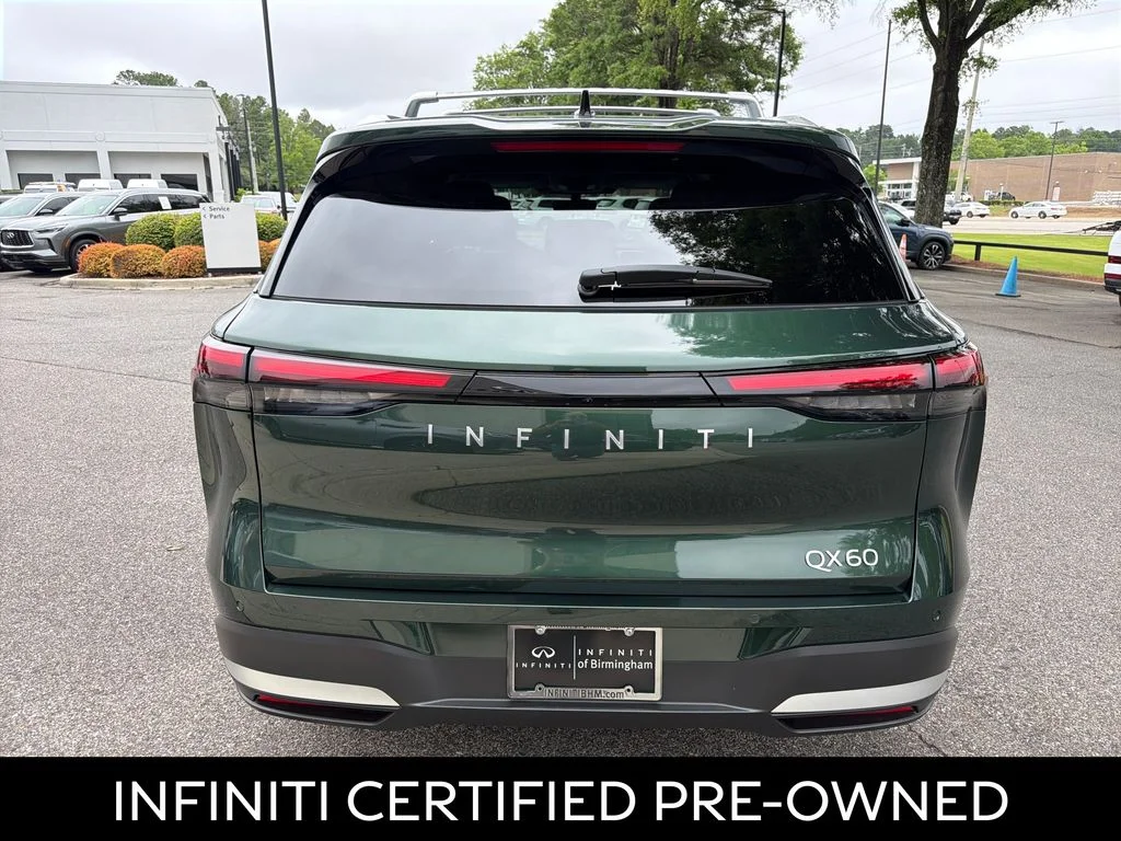 Certified Used 2026 Deep Emerald INFINITI LUXE image 11