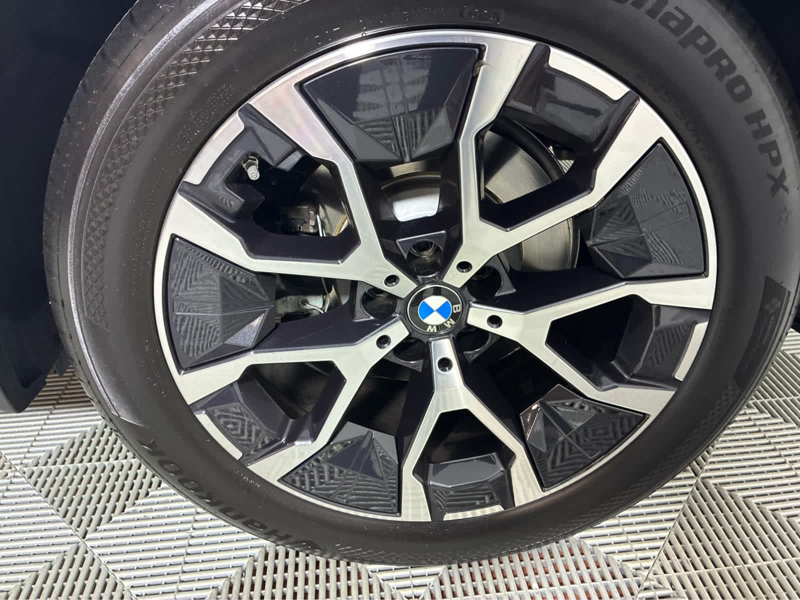 Used 2025 Dune Grey Metallic BMW 30 xDrive image 7