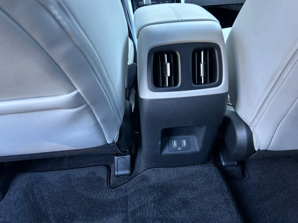 Used 2024 Gray Hyundai SEL image 29
