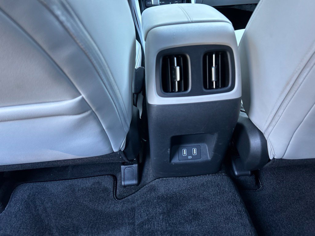 Used 2024 Gray Hyundai SEL image 29