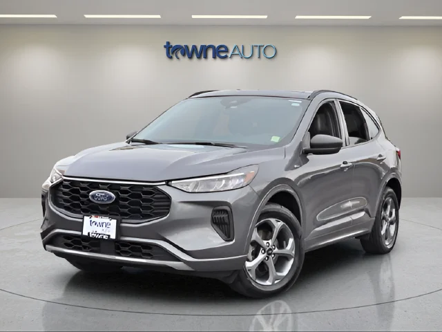 Certified Used 2023 Gray Ford ST-Line image 2