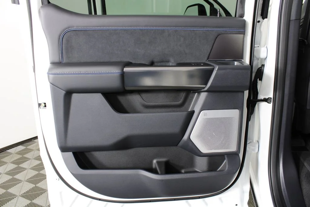 New 2026 White Ford Platinum image 11