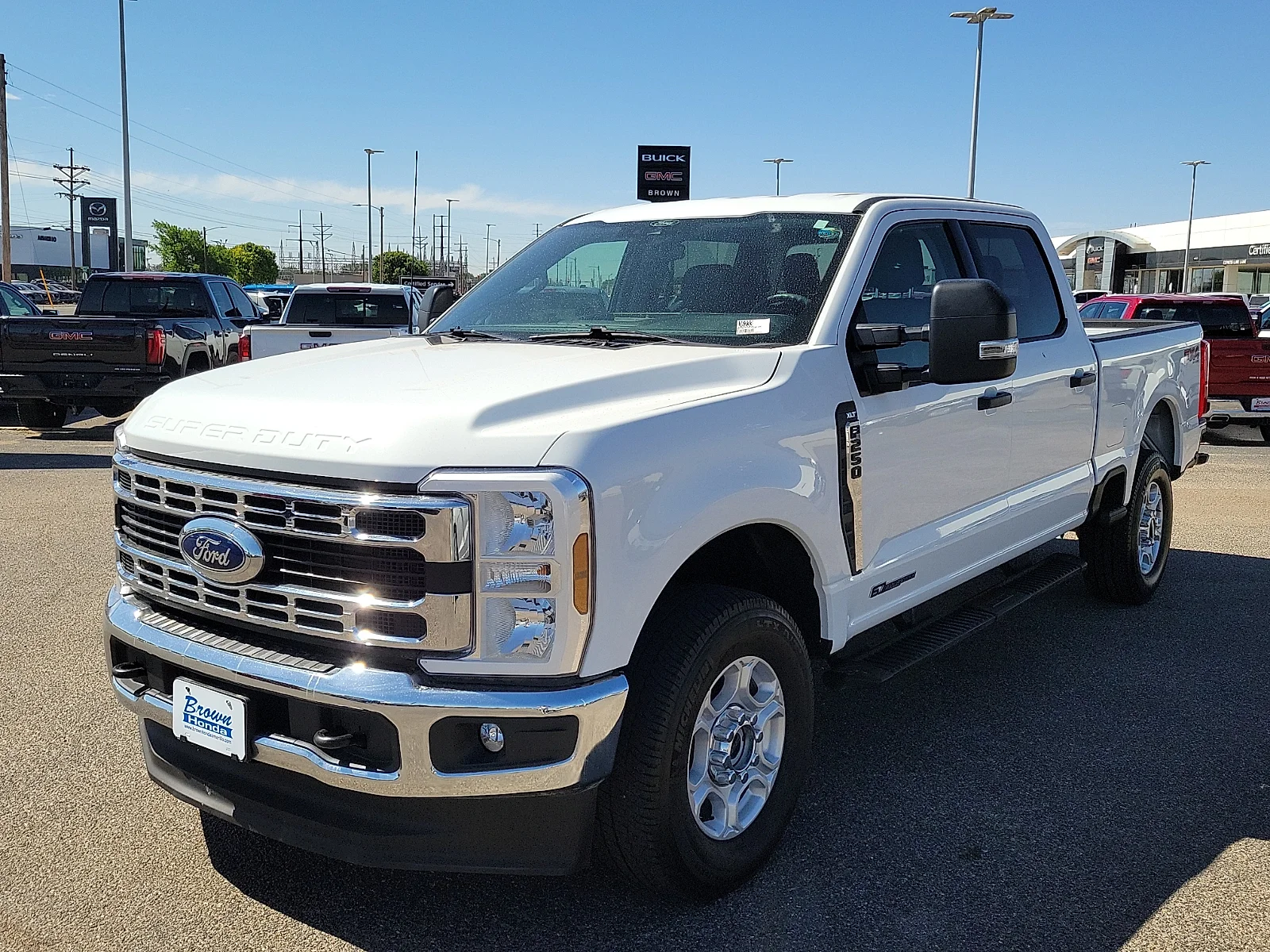 Certified Used 2025 Oxford White Ford XLT image 4