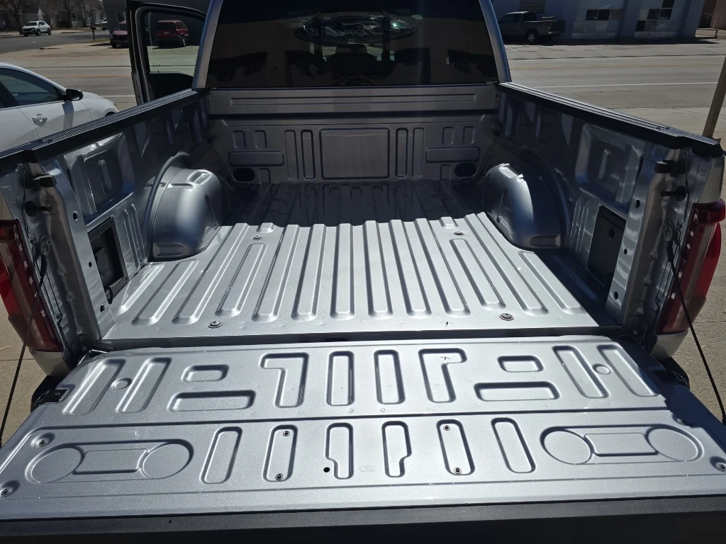2025 Ford F-150 Lariat - Photo 36