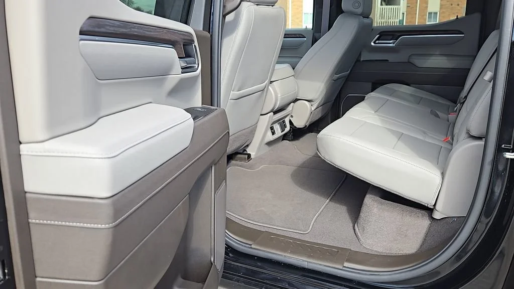 2026 GMC Sierra 1500 SLT - Photo 33