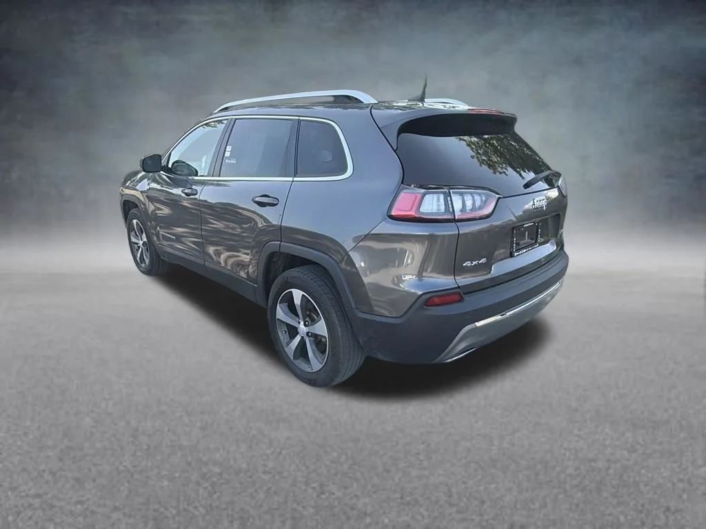 Used 2019 Gray Jeep Limited image 3