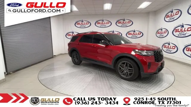 Used 2025 Rapid Red Metallic Tinted Clearcoat Ford ST image 2