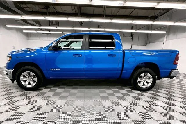 Used 2023 Hydro Blue Pearlcoat Ram Laramie image 15