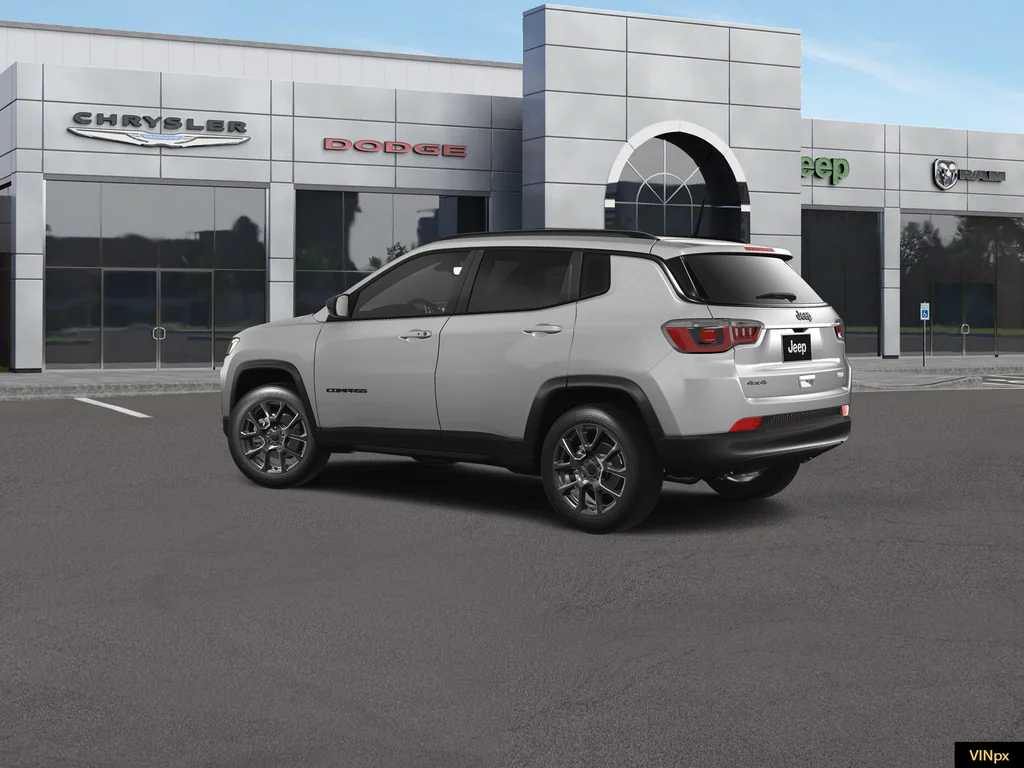 New 2026 Silver Zynith Metallic Clear-Coat Exterior Paint Jeep Latitude image 3