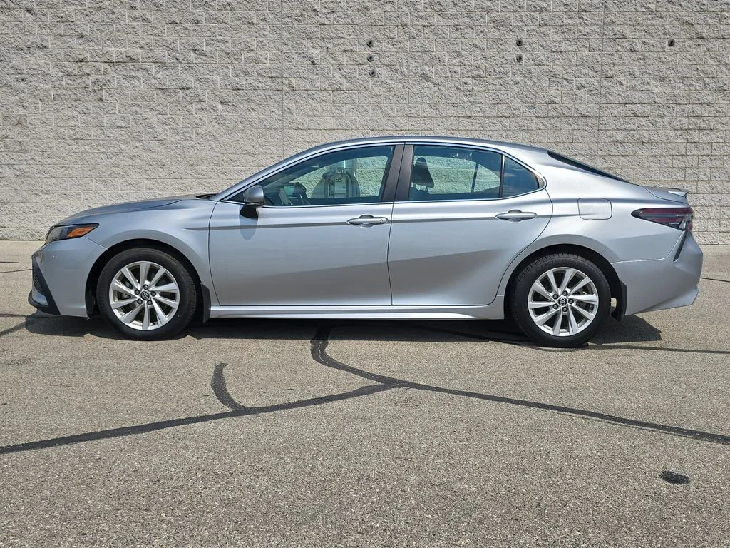 Used 2024 Silver Toyota SE image 10