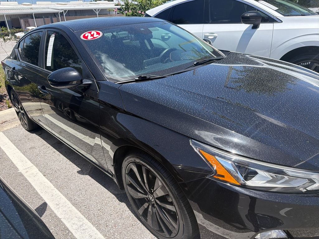 Used 2022 Black Nissan 2.5 SR image 4