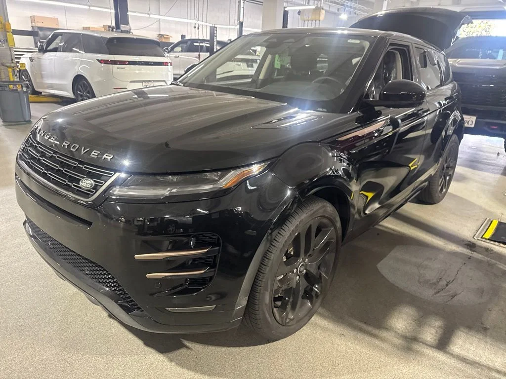 Used 2024  Land Rover Dynamic image 1