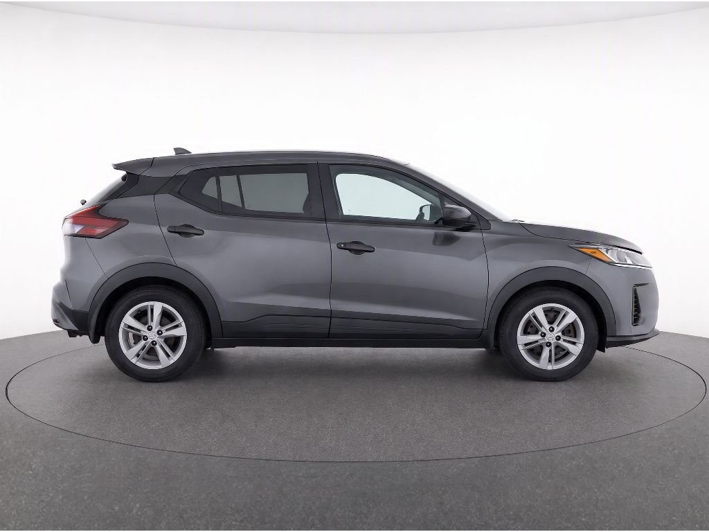 Used 2021 Gun Metallic Nissan S image 8