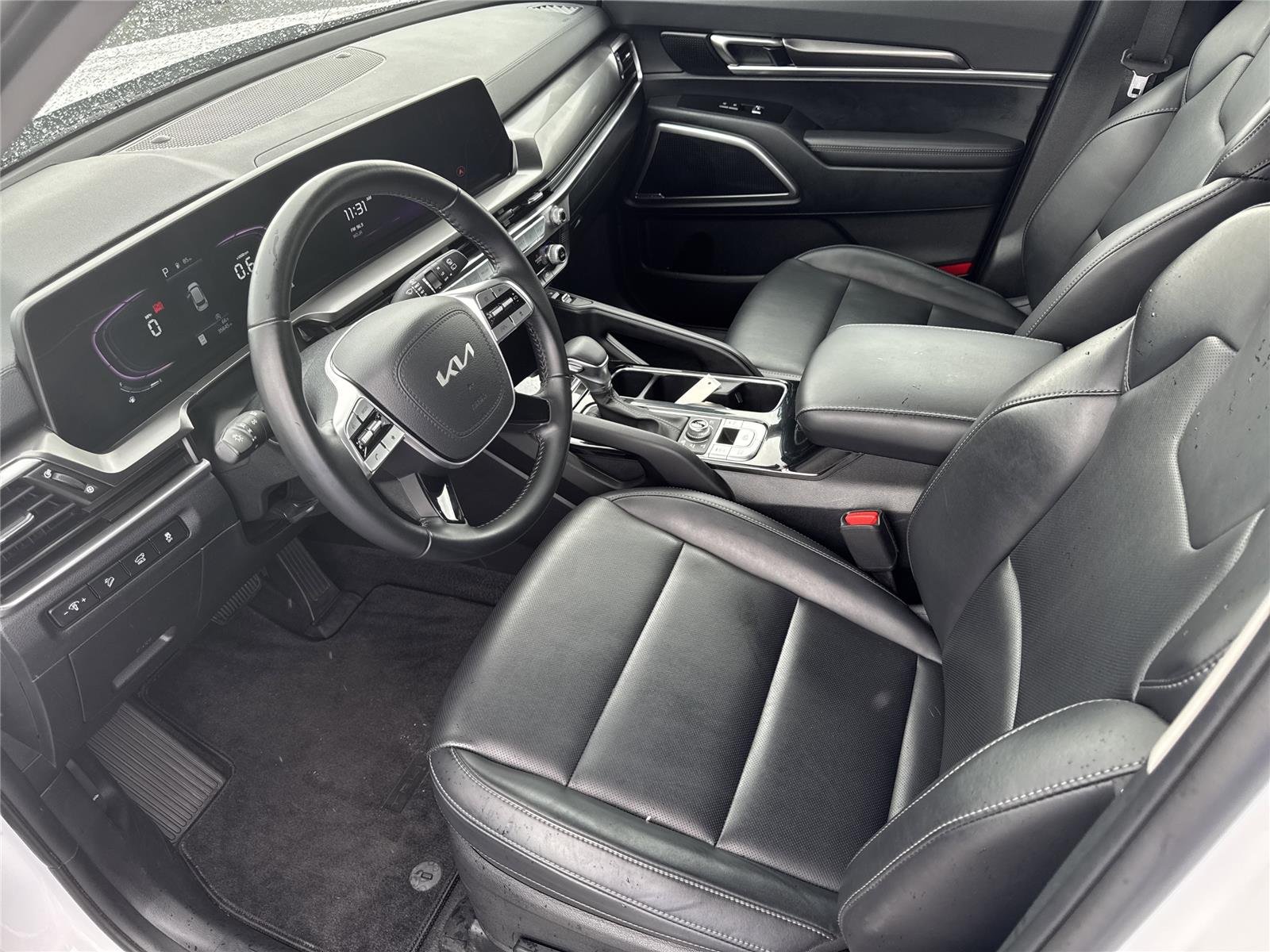 Used 2025 Glacial White Pearl Kia S image 13