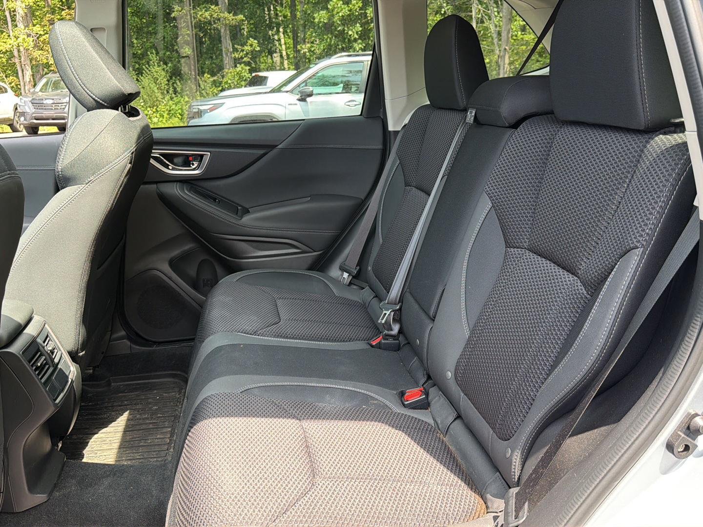Used 2023 Ice Silver Metallic Subaru Premium image 15