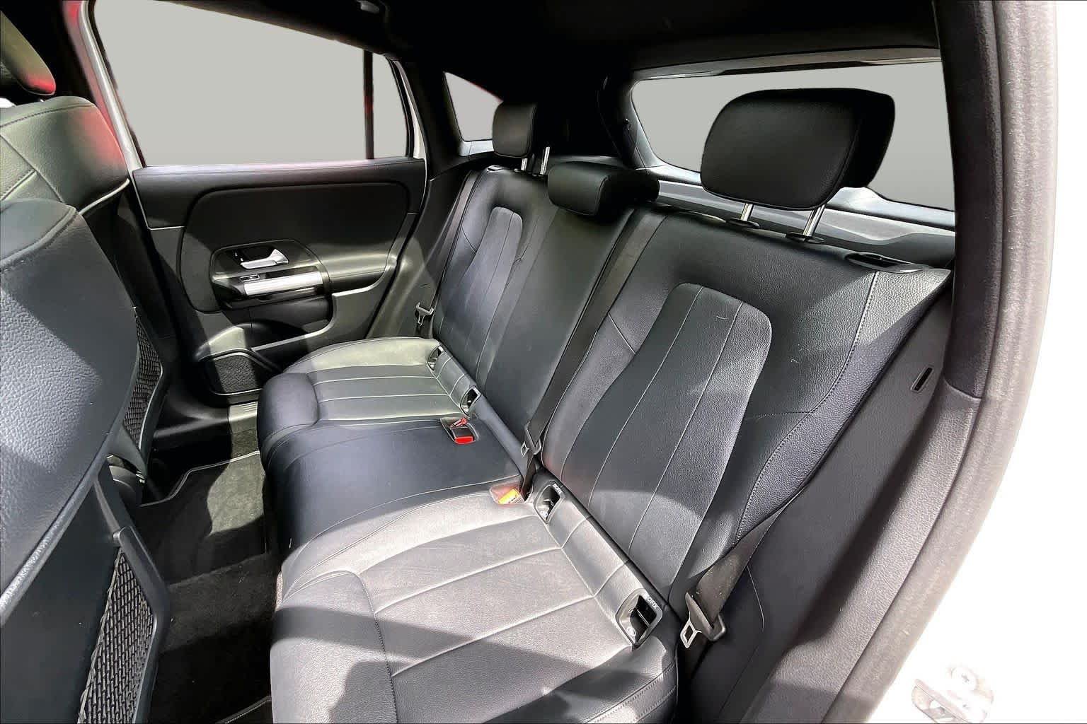 Used 2024 Polar White Mercedes-Benz GLA 250 image 20