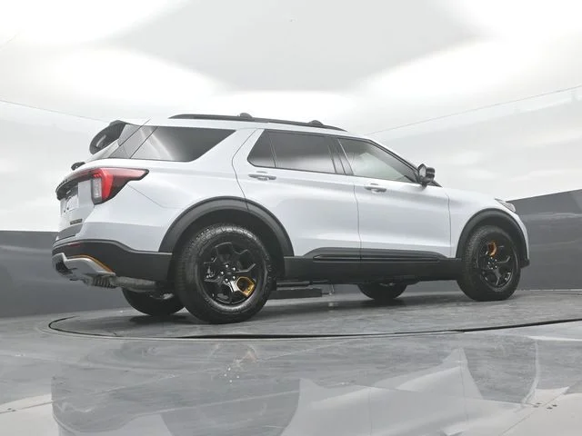 2026 Ford Explorer Tremor - Photo 24