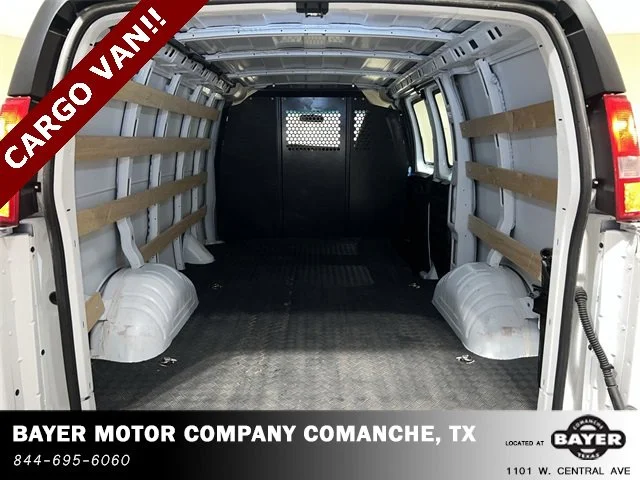 2023 GMC Savana Cargo Work Van - Photo 28