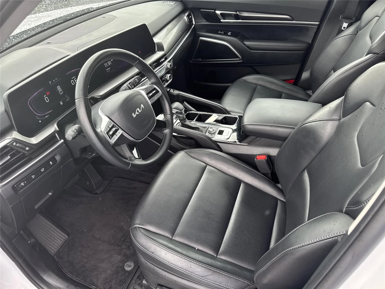 Used 2025 Glacial White Pearl Kia S image 13