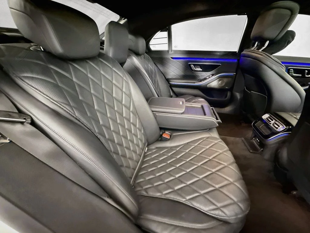 Used 2022 White Mercedes-Benz S 580 image 28