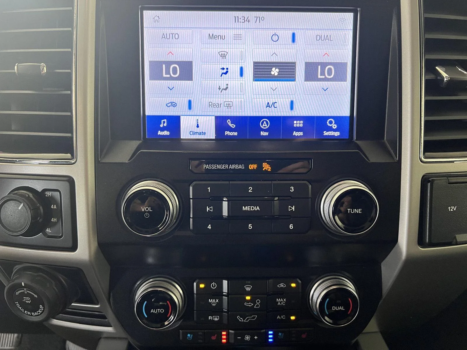 Used 2020 Agate Black Ford LARIAT image 23