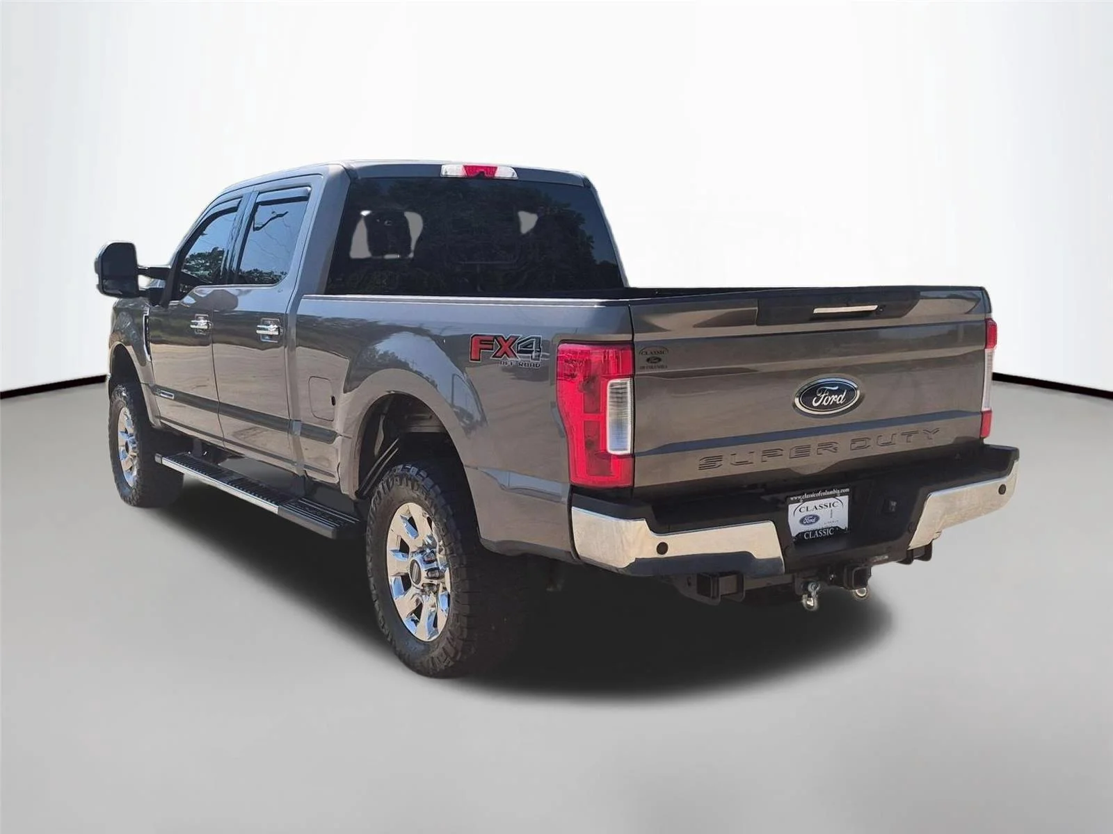 Used 2018 Stone Gray Metallic Ford LARIAT image 3