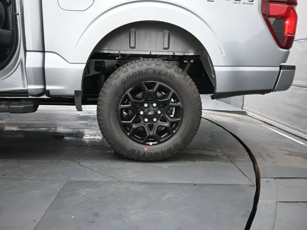 New 2026 Iconic Silver Metallic Ford XLT image 20