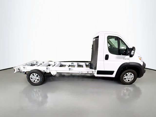 Used 2025 White Ram Low Roof image 8