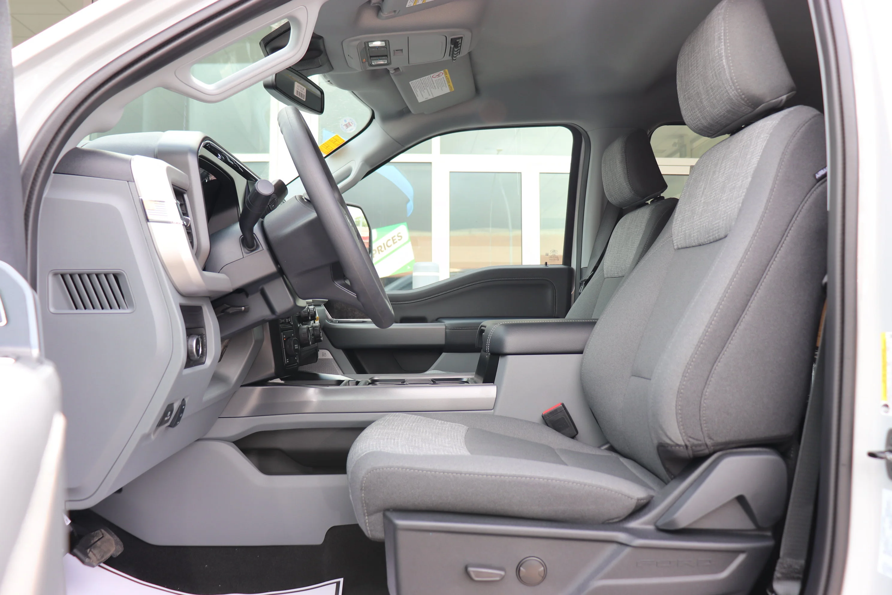 New 2026 AVALANCHE Ford XLT image 7