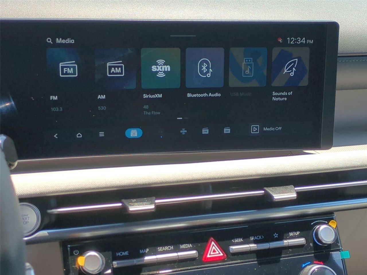 New 2026 Ecotronic Gray Hyundai Limited FWD image 25