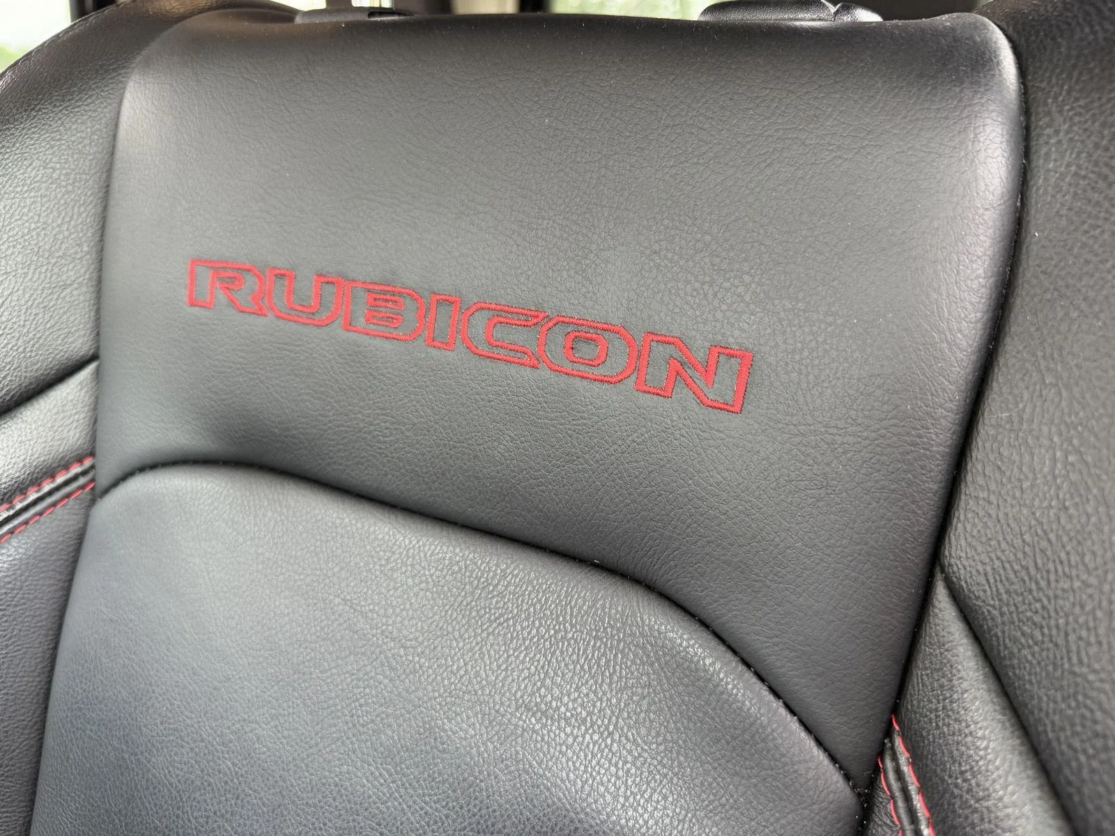 Used 2022 Black Clearcoat Jeep Unlimited Rubicon image 26