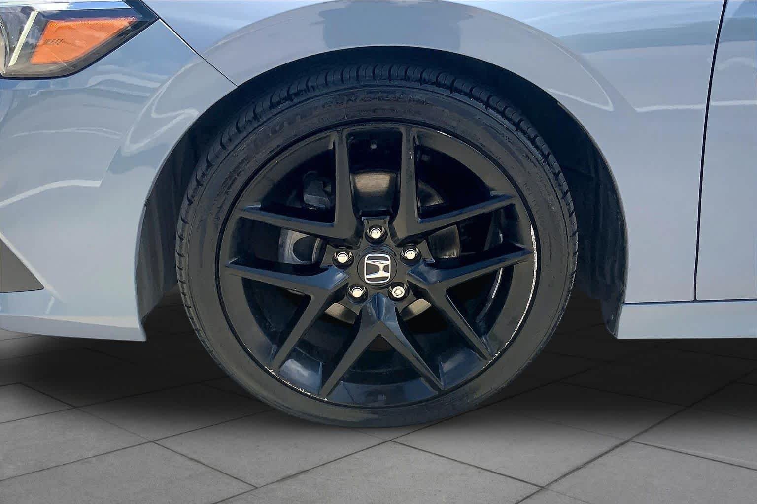 Used 2022 Sonic Gray Pearl Honda Sport image 11