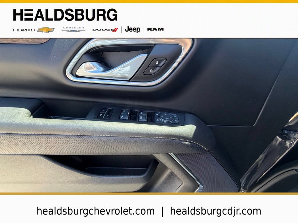 2024 Chevrolet Suburban Premier - Photo 12